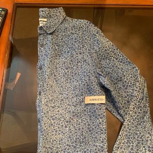 Old navy long sleeve button up shirt mens. Size M.